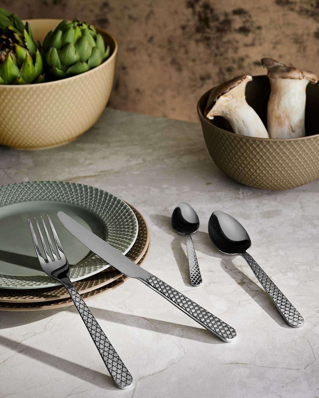 Rhombe Bestik - Tidløs Elegance i rustfrit stål Rhombe Bestik - Tidløs Elegance i rustfrit stål