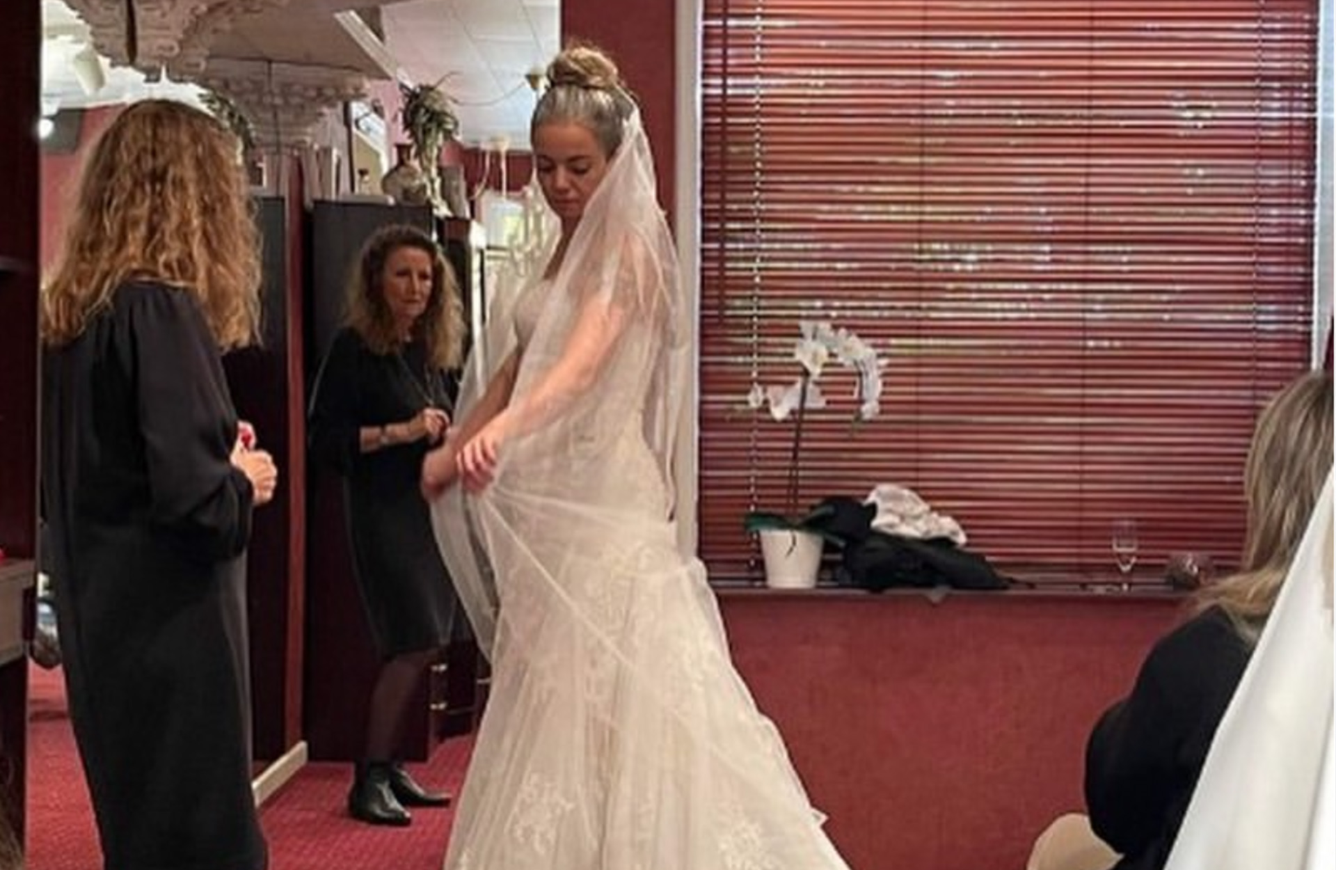 Alt til bruden, Dybvad